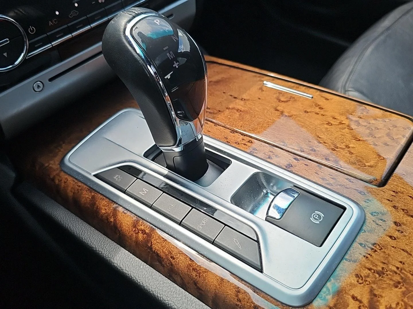 Used 2014 Black Maserati S Q4 image 21
