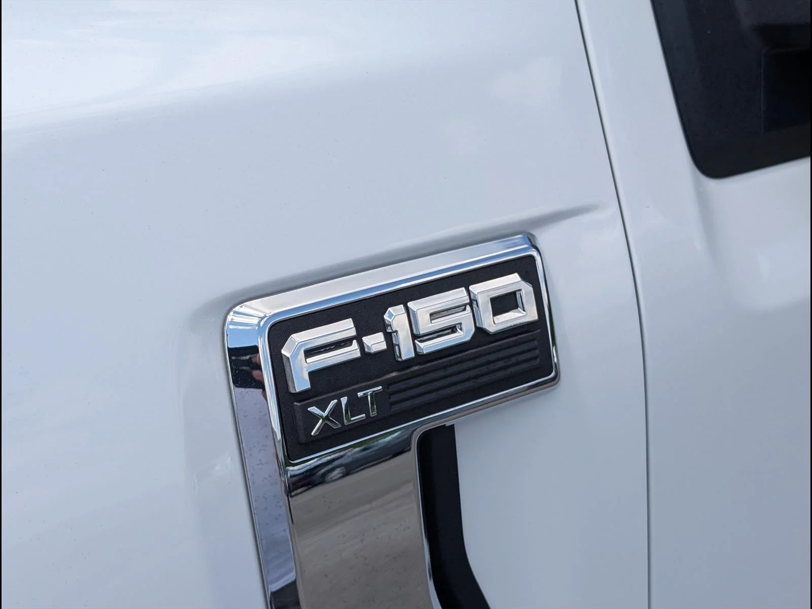 Used 2025 White Ford XLT image 8