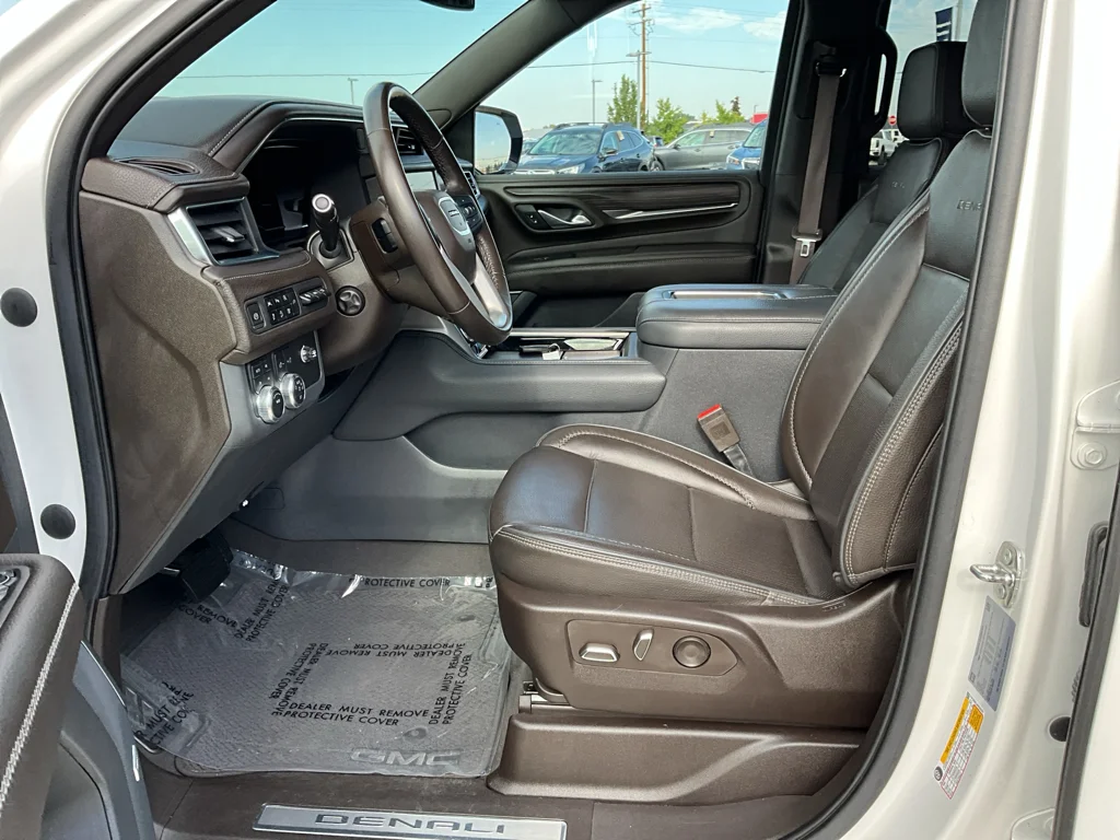 2022 GMC Yukon Denali - Photo 22
