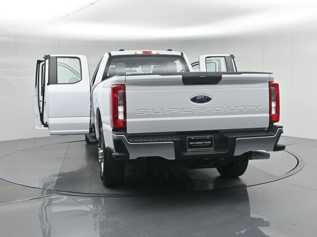 New 2026 White Ford XL image 31