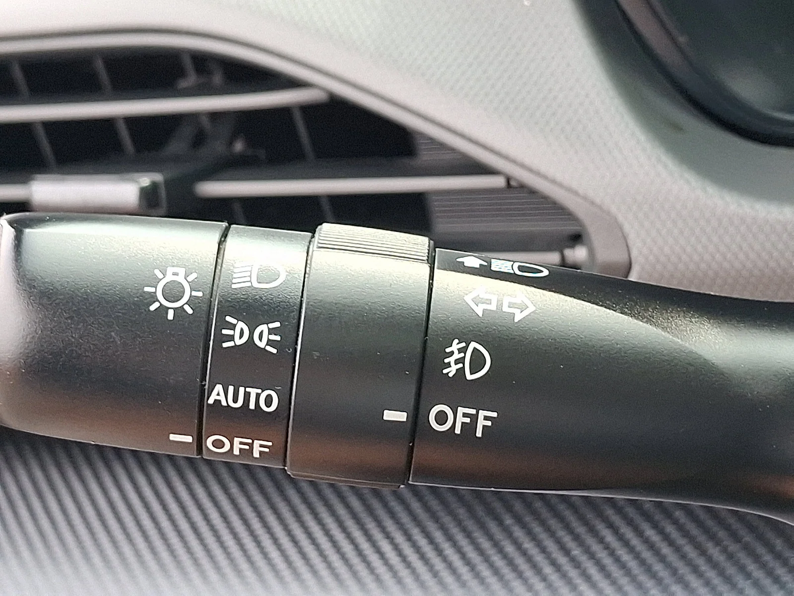 Used 2025 Magnetite Gray Metallic Subaru Sport image 25