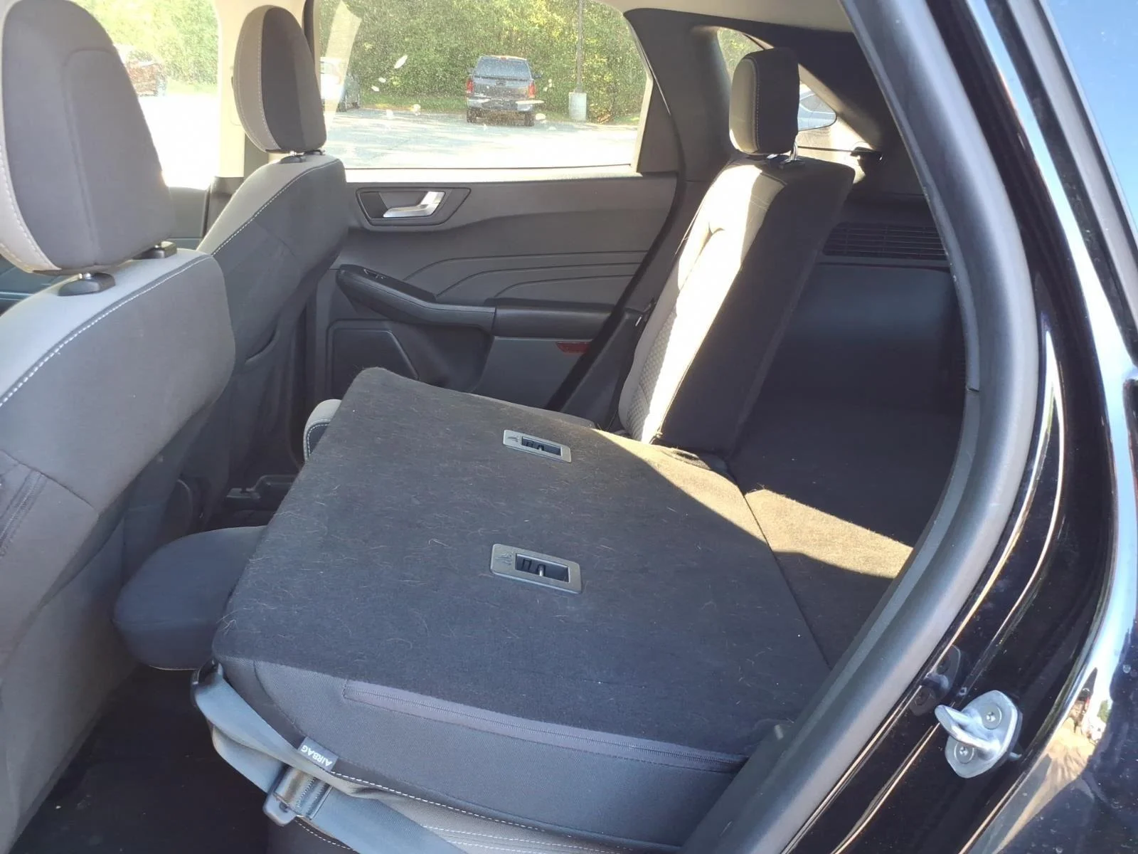 Used 2021 Agate Black Metallic Ford SE Hybrid image 18