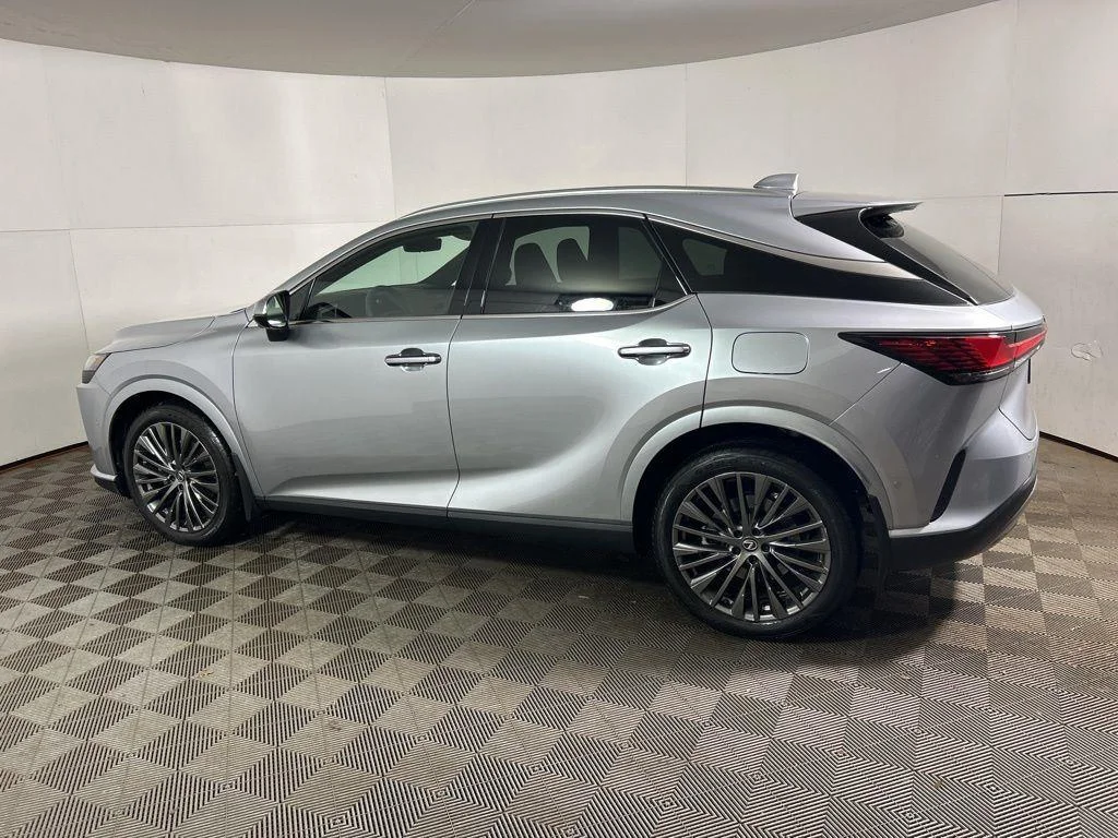 Used 2025 Iridium Lexus 350 Luxury image 12