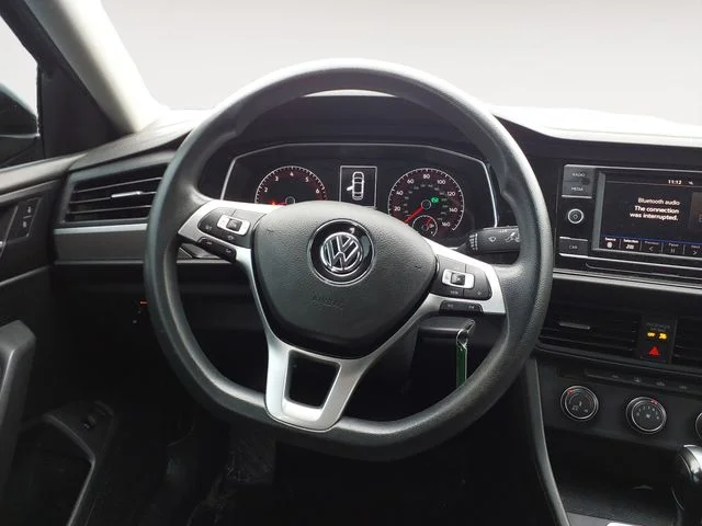 Used 2019 Tornado Red Volkswagen 1.4T SE image 12