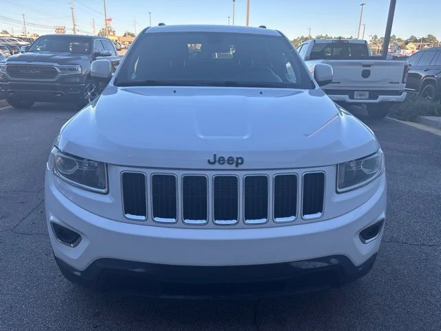 Used 2014 White Jeep Laredo image 2
