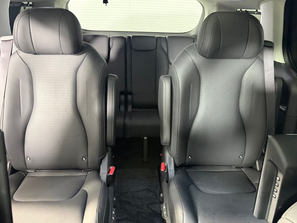 Used 2025 White Kia SX Prestige image 20