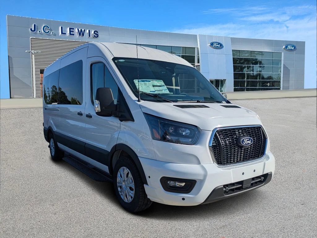New 2026 Oxford White Ford  image 1