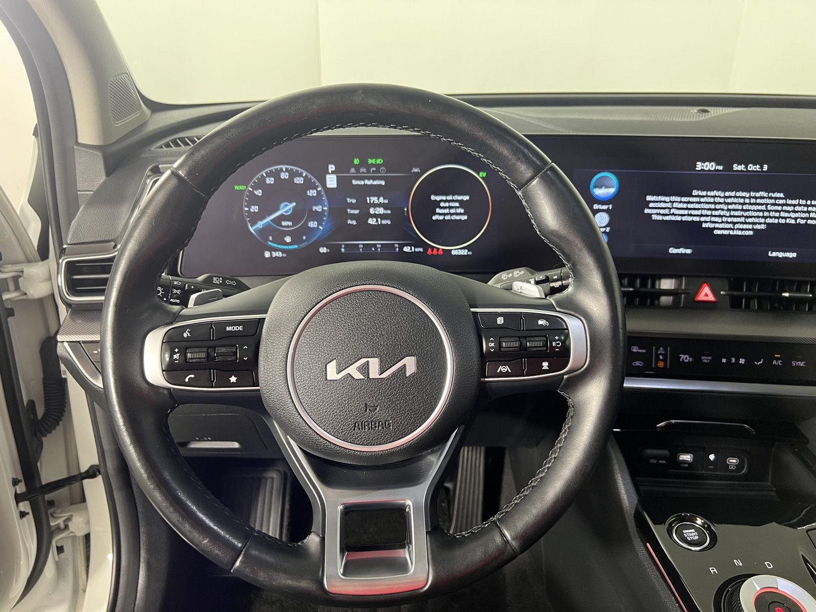 Used 2024 Snow White Pearl Kia SX-Prestige image 20