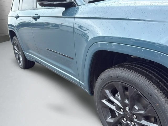 New 2026 Steel Blue Exterior Paint Jeep Limited Reserve image 25