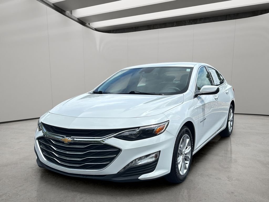 Used 2024 Summit White Chevrolet LT image 1