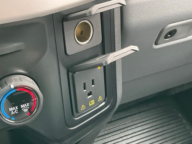New 2026 Oxford White Ford F-350® XL image 10