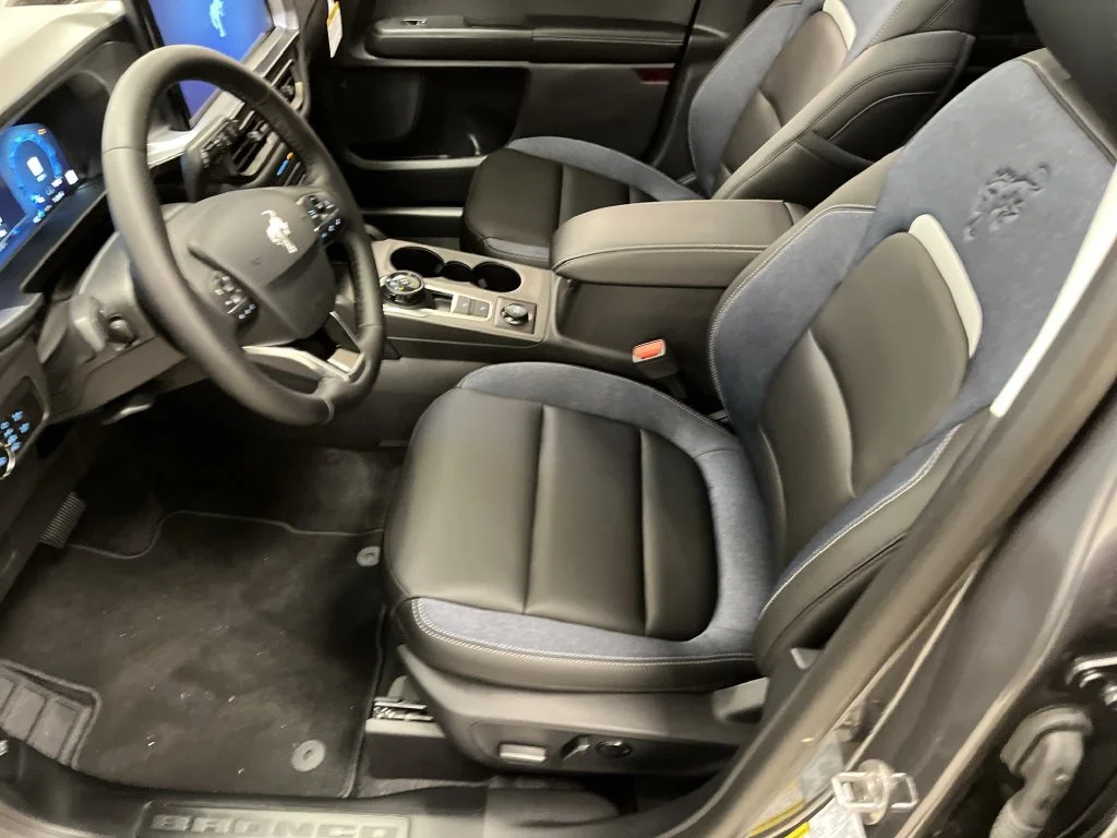 New 2025 Carbonized Gray Metallic Ford Outer Banks® image 12