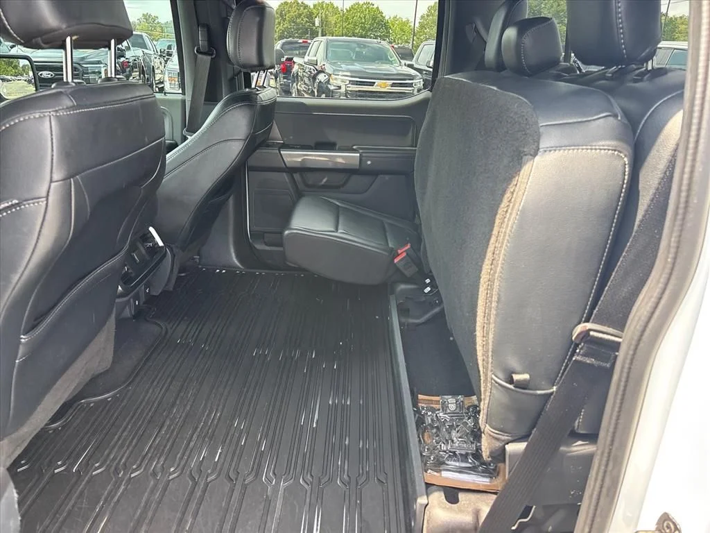 Used 2023 White Ford XLT image 19