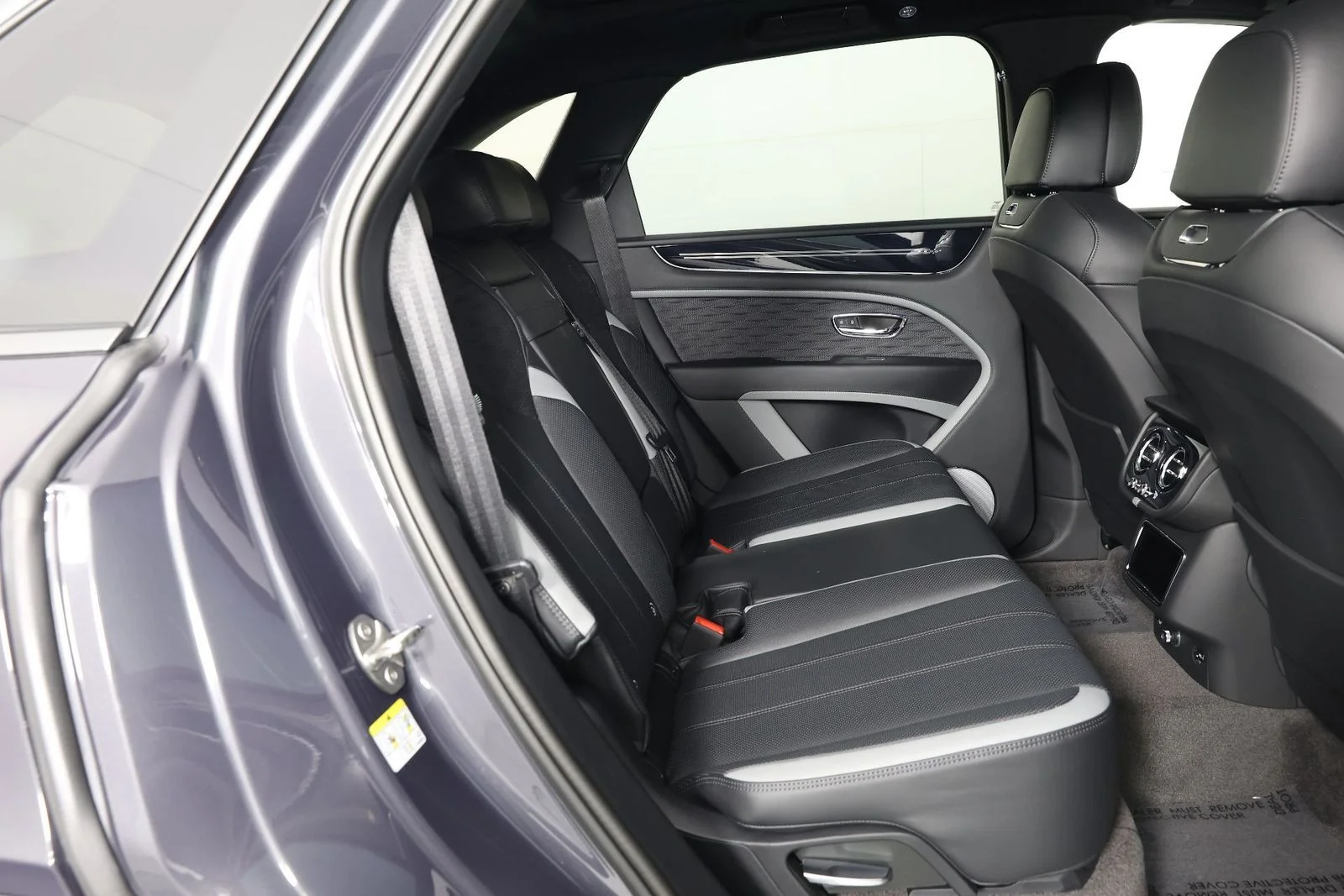 2026 Bentley Bentayga Speed - Photo 33