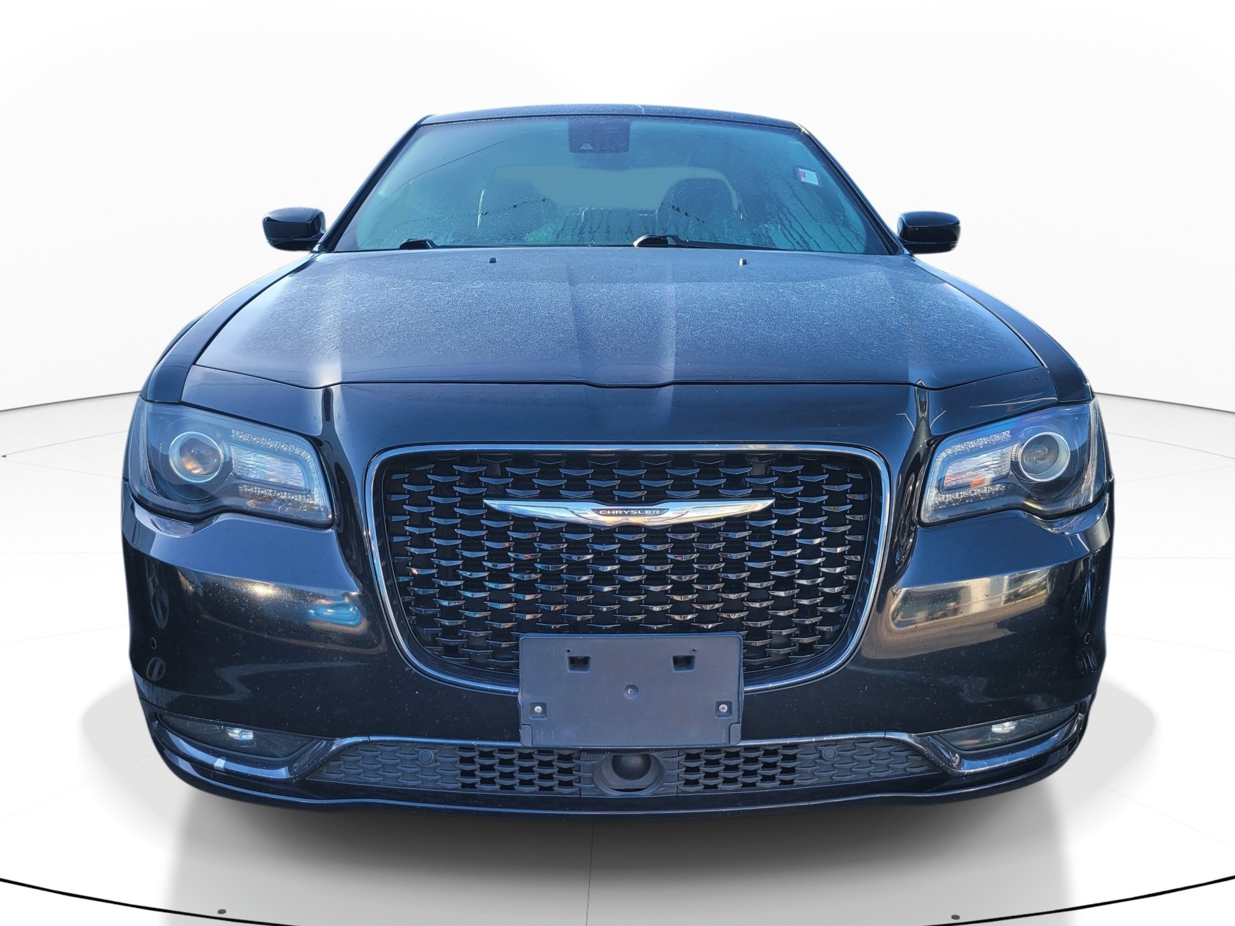 Used 2018 Gloss Black Chrysler 300S image 2