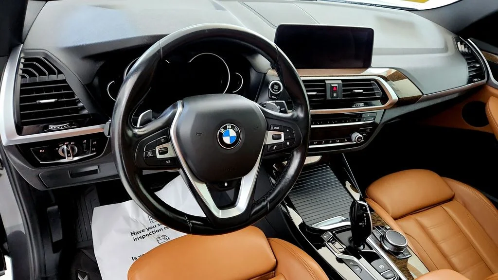 Used 2019 Gray BMW xDrive30i image 25