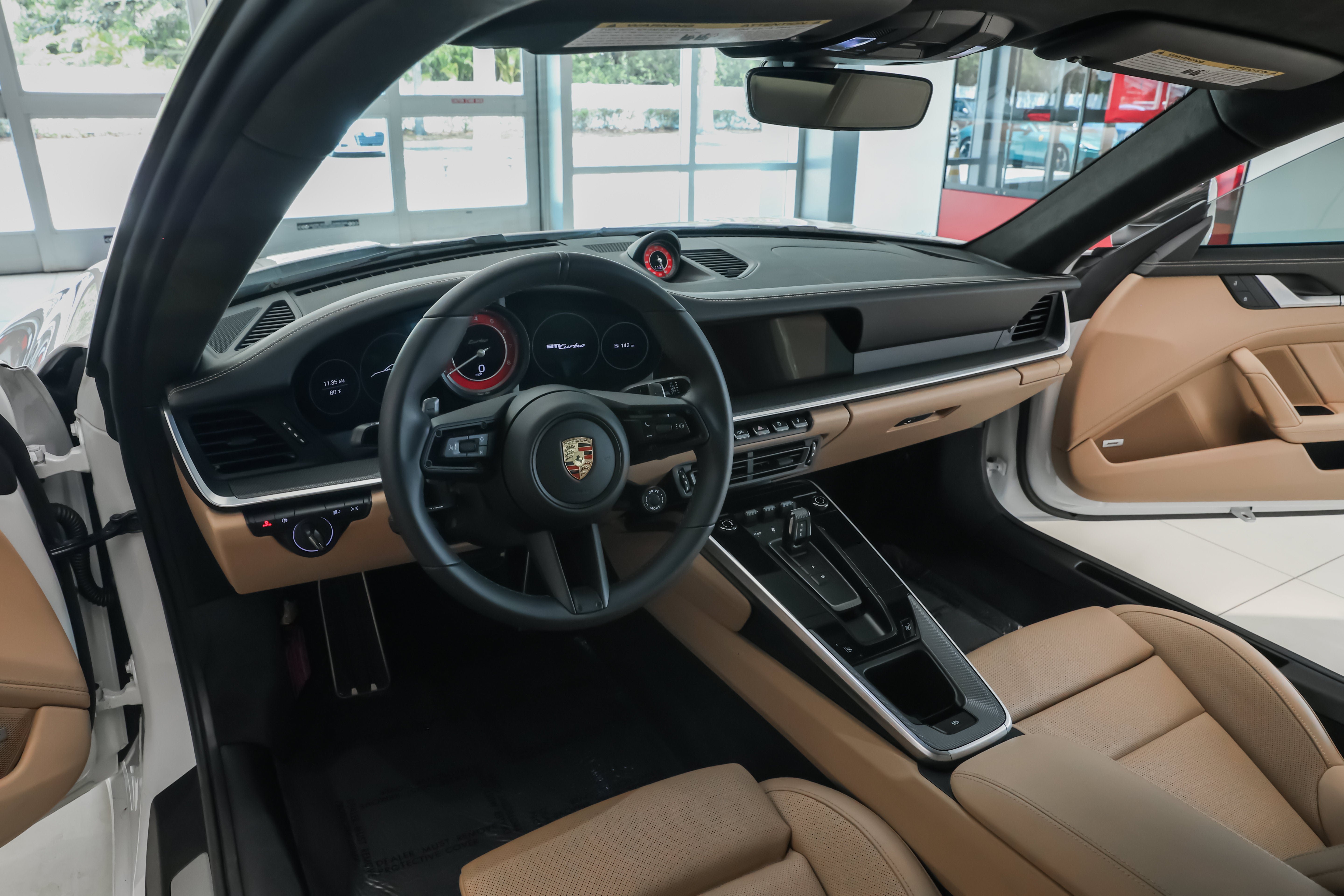 2025 Porsche 911 Turbo - Photo 9