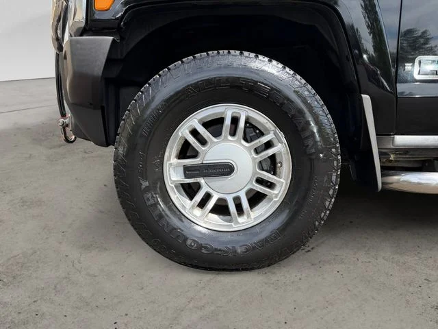 Used 2006 Black Hummer Base image 14