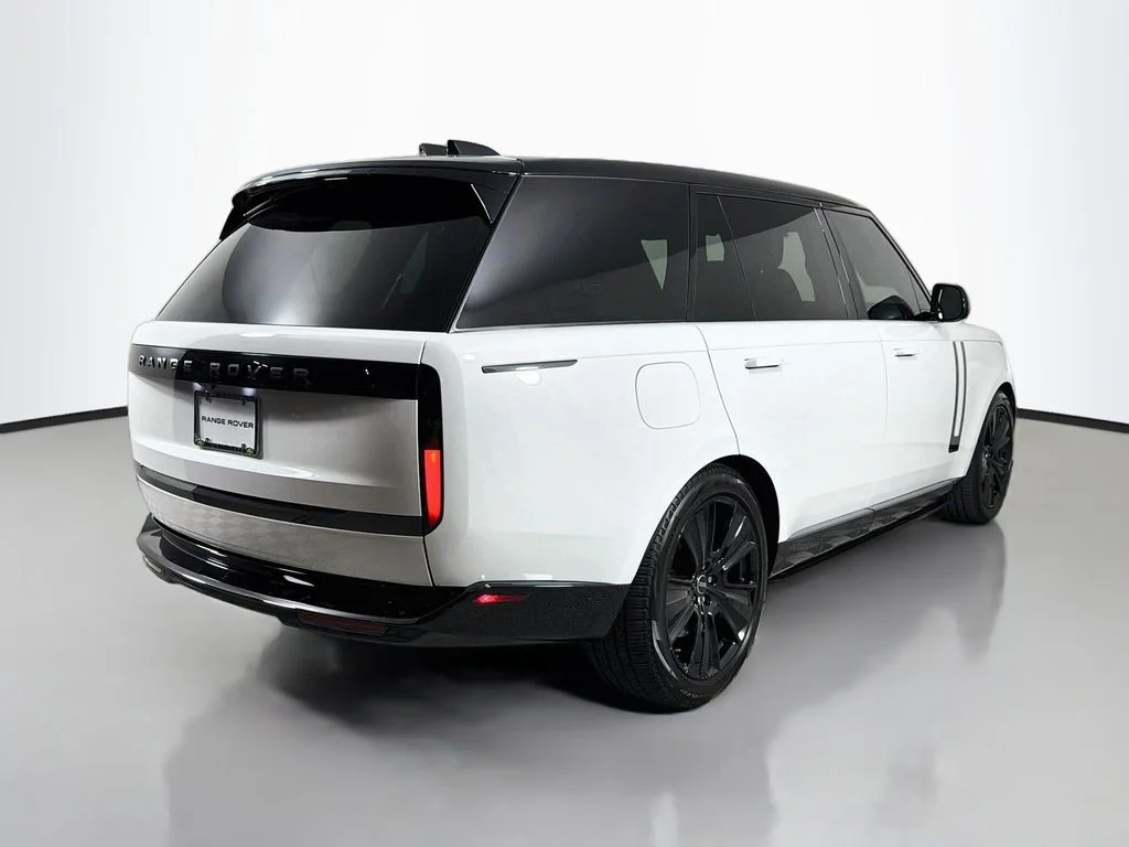 Certified Used 2024 White Land Rover SE image 5