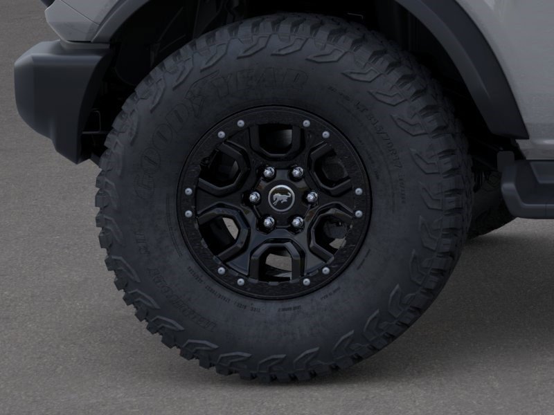 New 2026 Avalanche Gray Ford Outer Banks image 22