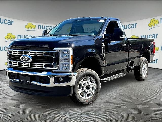 New 2026 Agate Black Metallic Ford F-250® XLT image 3