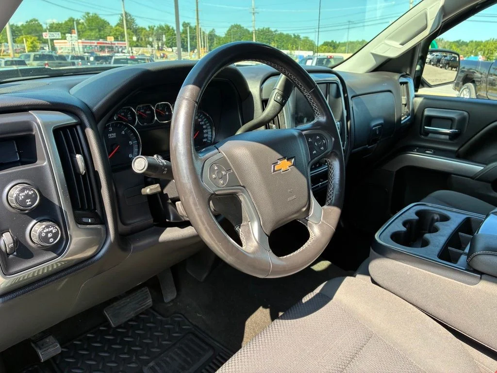Used 2017 Black Chevrolet LT image 21