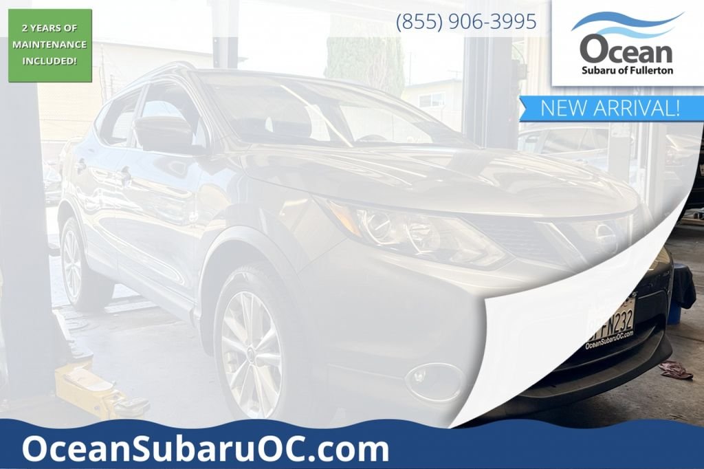Used 2019 Gray Nissan SV image 1