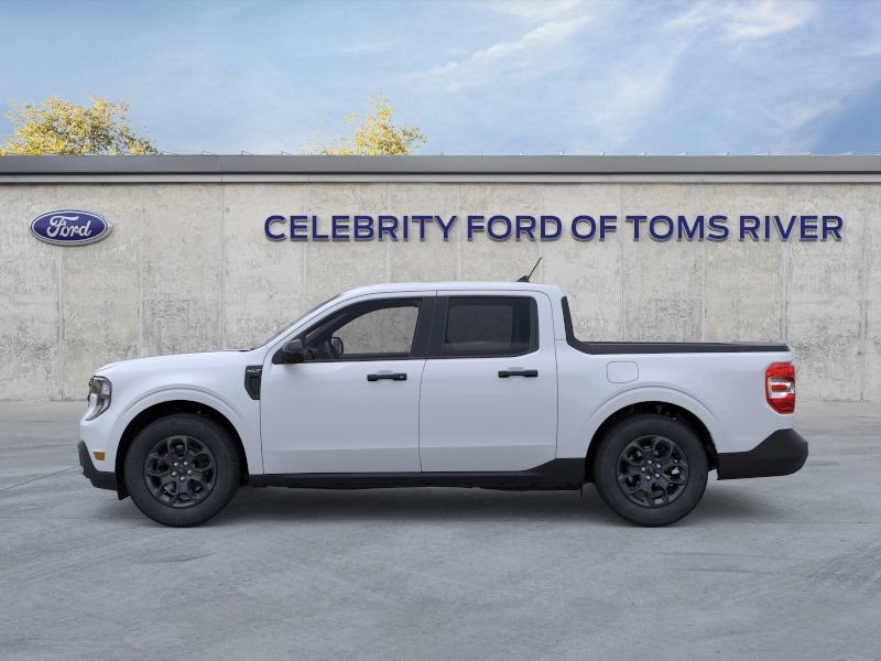New 2026 Space White Metallic Ford XLT image 3