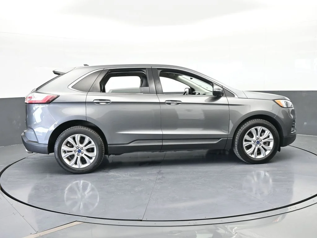 Used 2022 Gray Metallic Ford Titanium image 7