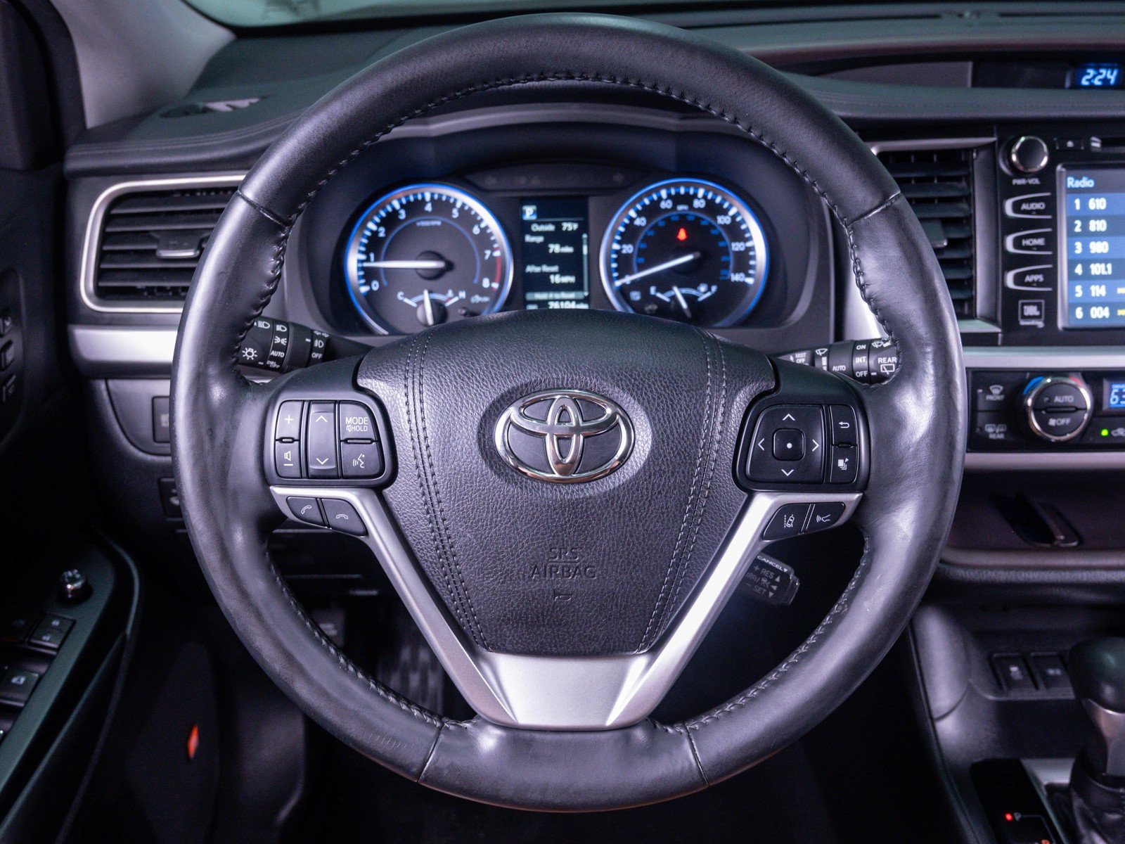 Used 2018 Ooh La La Rouge Mica Toyota Limited Platinum image 16