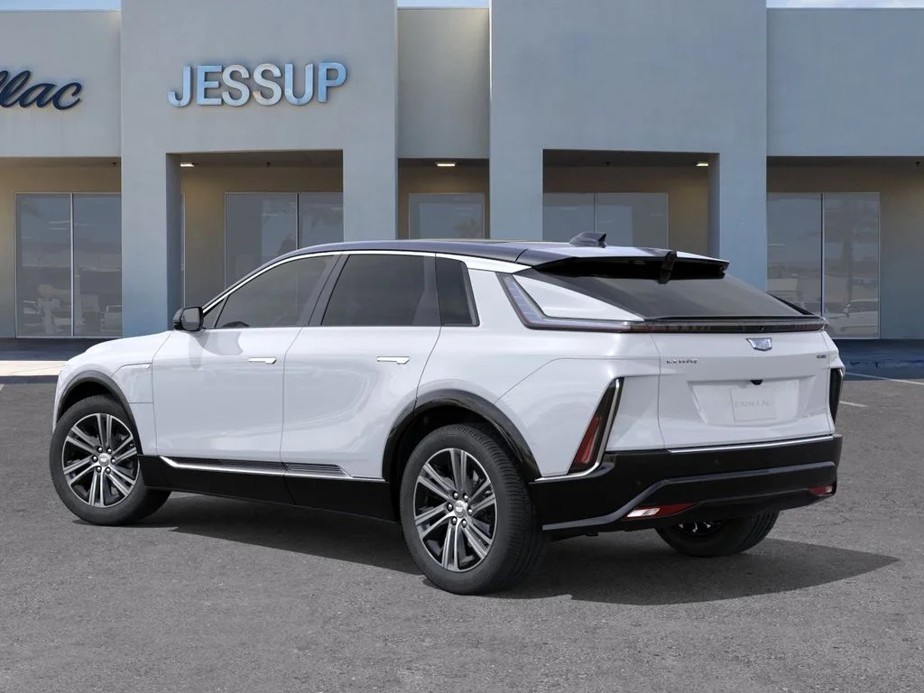 New 2026 Vibrant White Tricoat Cadillac Premium Luxury image 3