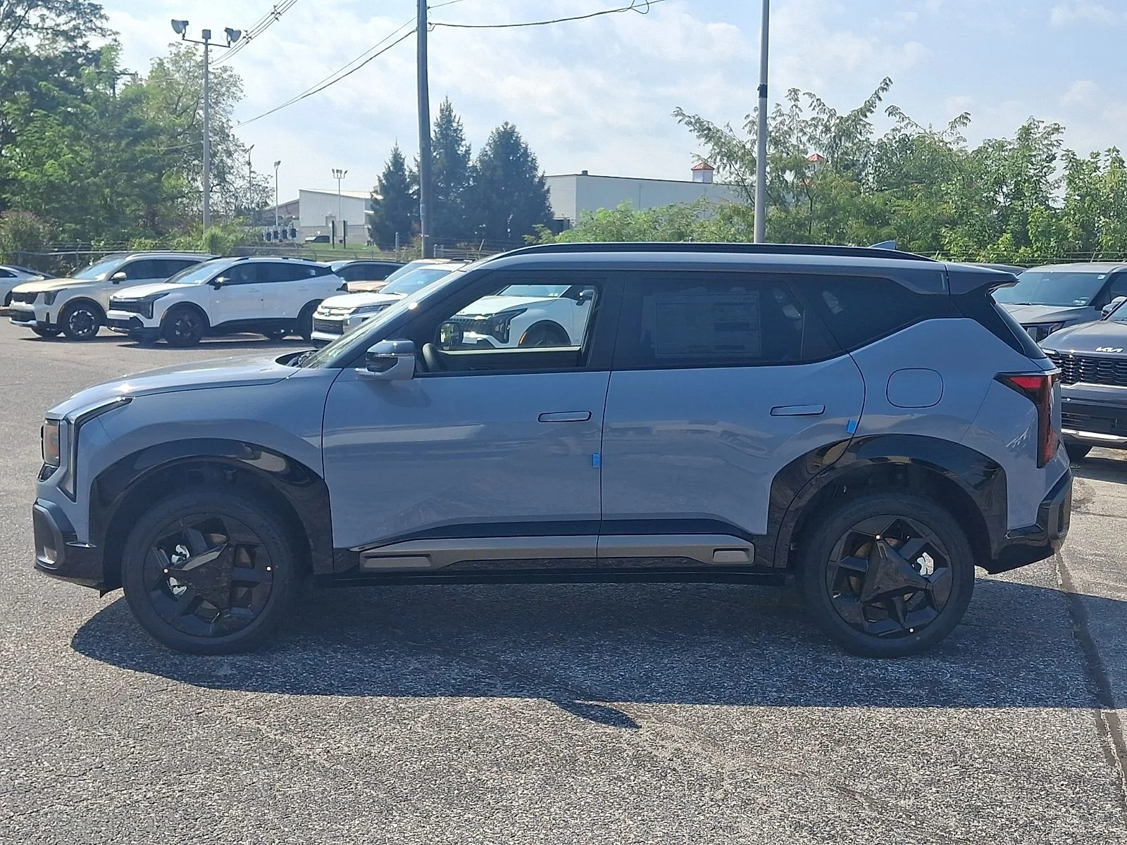New 2027 Gray Kia X-Line S image 5