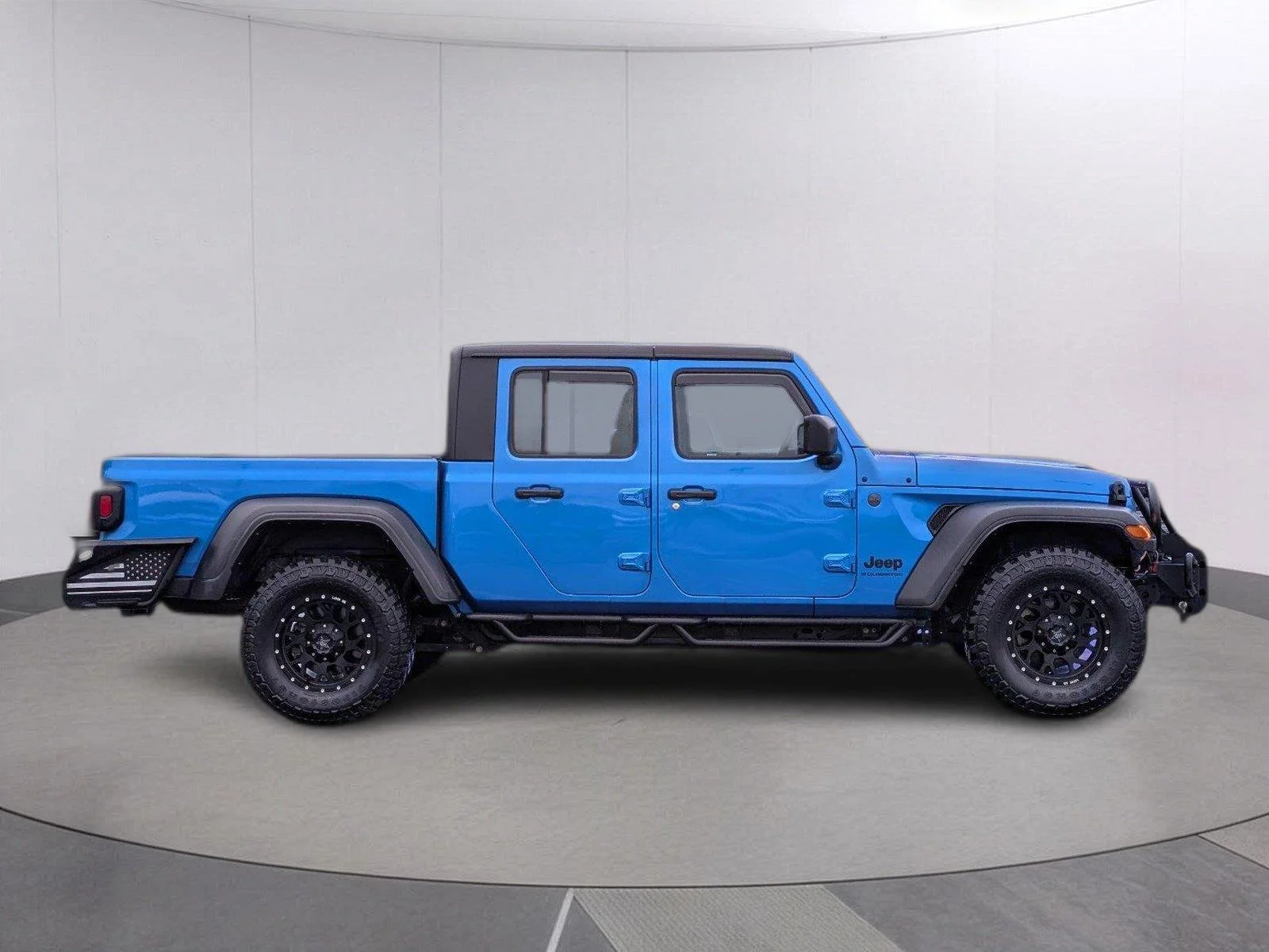Used 2024 Hydro Blue Pearlcoat Jeep Sport image 7