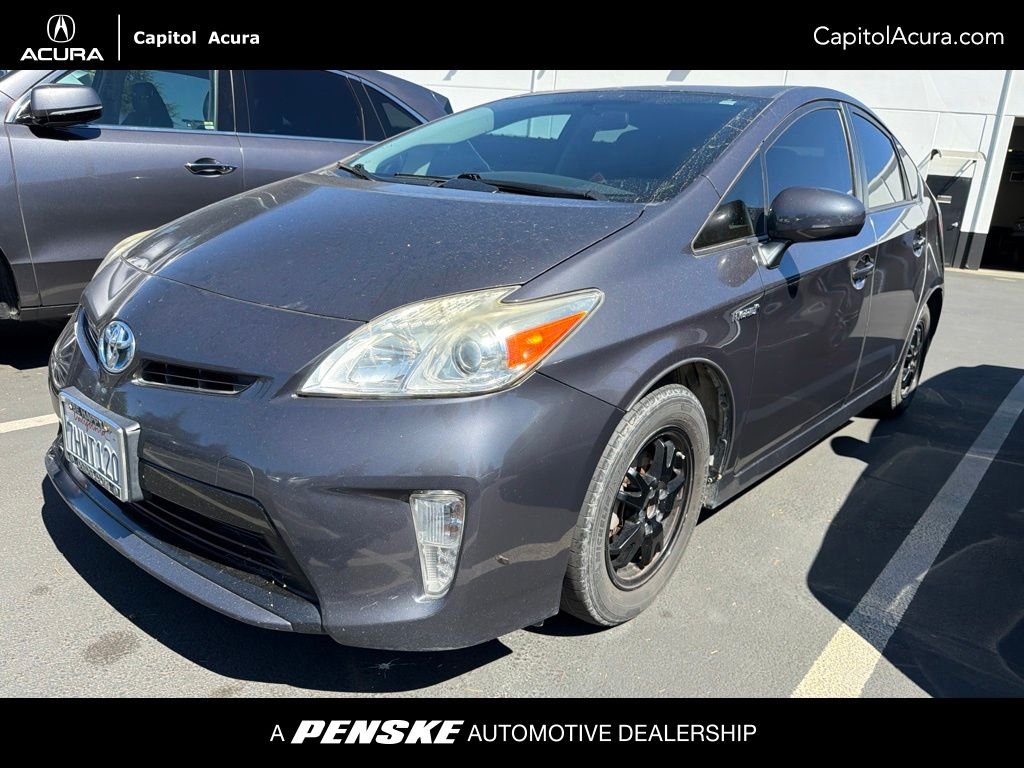 Used 2015 Gray Toyota Two image 1