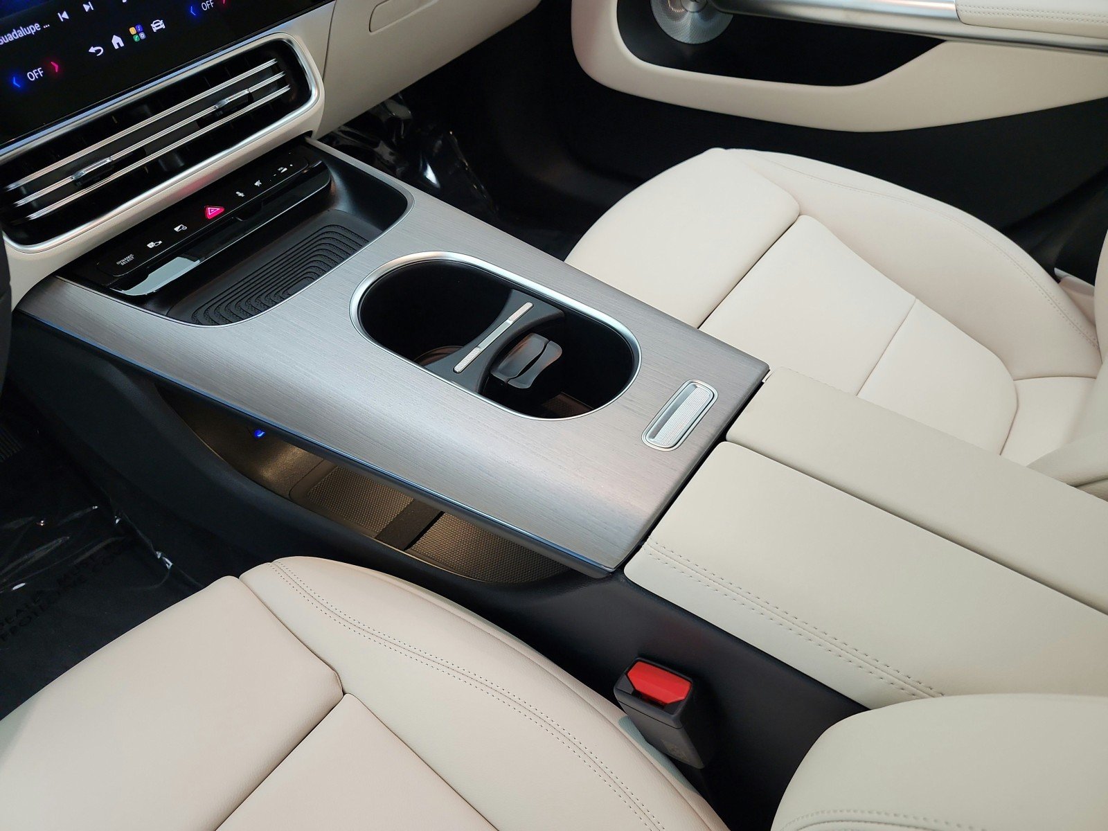 New 2027 Sky Blue Metallic Mercedes-Benz CLA 220 Hybrid FWD image 10