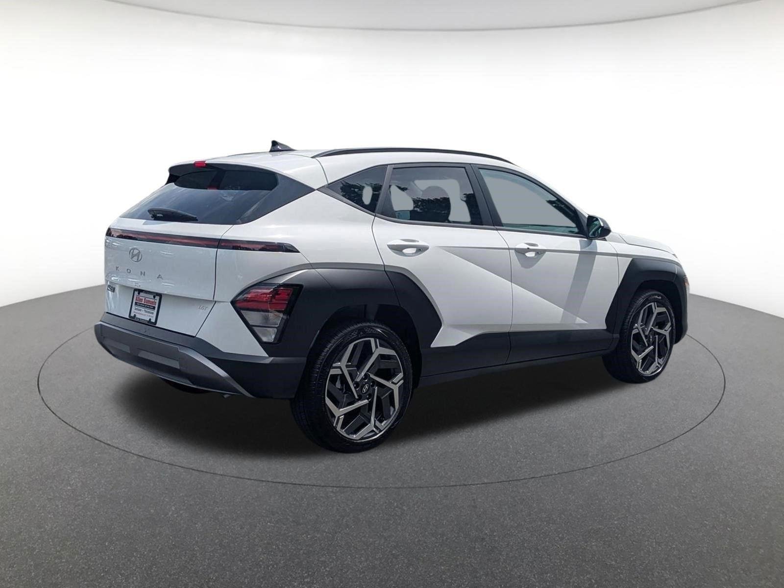 New 2026 Atlas White Hyundai SEL Premium image 5