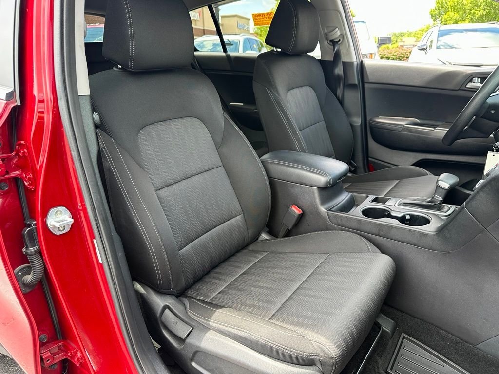 Used 2020 Red Kia LX image 22