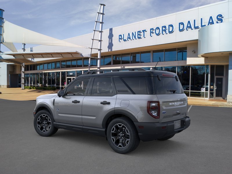 New 2026 Carbonized Gray Metallic Ford Outer Banks image 4