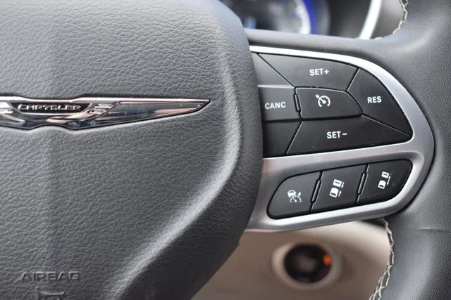 Used 2024 Silver Chrysler Touring L image 25