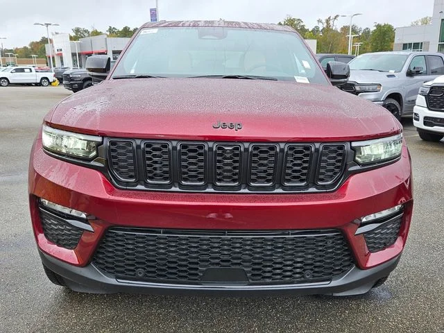 New 2025 Velvet Red Pearl-Coat Exterior Paint Jeep Limited image 2