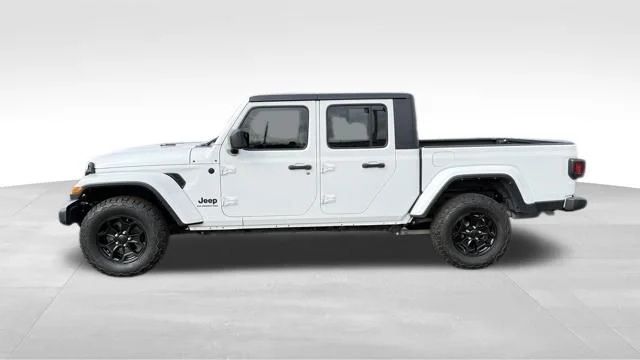 Certified Used 2021 White Jeep Willys image 5