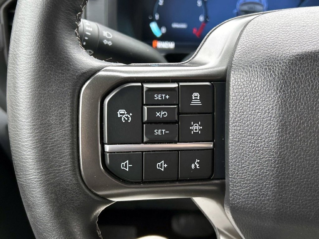 Used 2024 Gray Ford XLT image 21