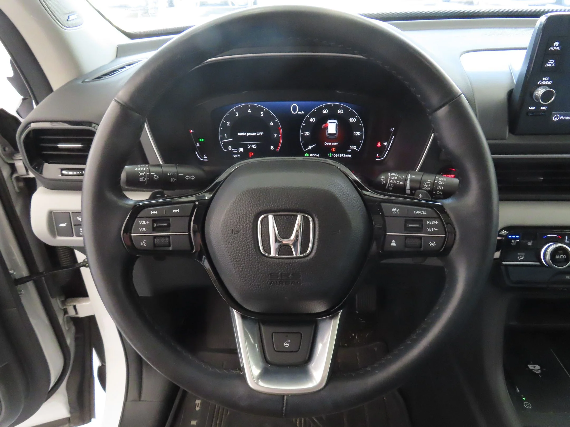 Used 2023 White Honda Elite image 15