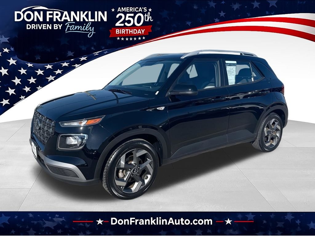 Used 2023 Black Hyundai SEL image 1