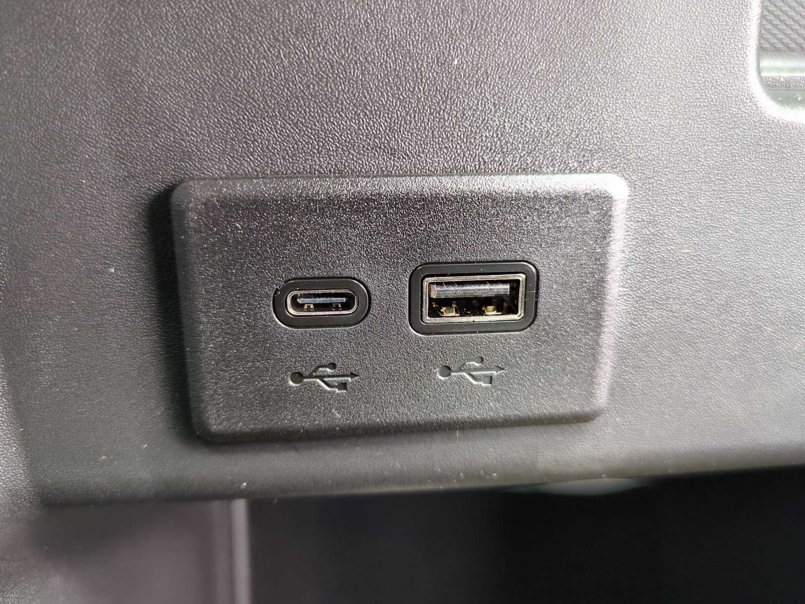 2026 Chevrolet Silverado 1500 LTZ - Photo 20