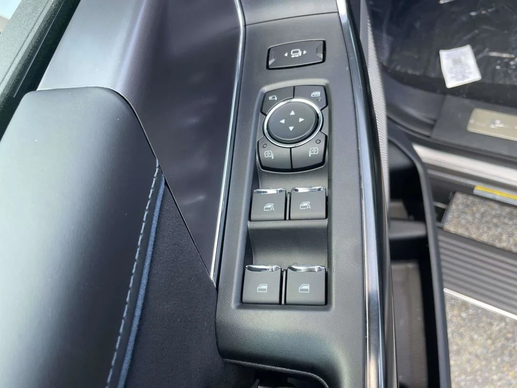 New 2026 Gray Ford Platinum image 16