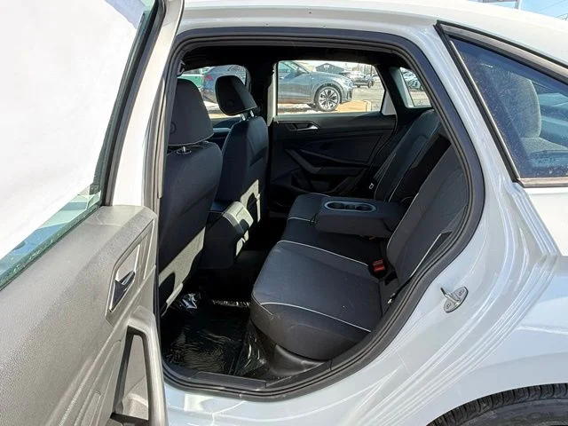 New 2026 White Volkswagen 1.5T Sport image 8