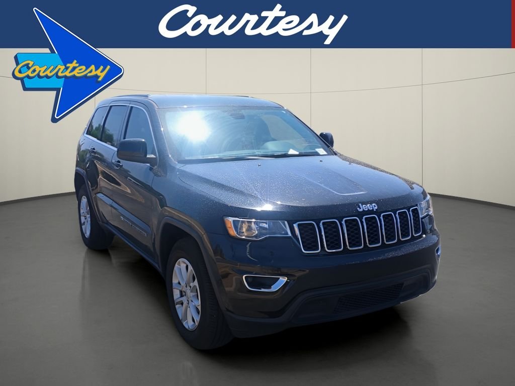 Used 2022 Black Jeep Laredo E image 1