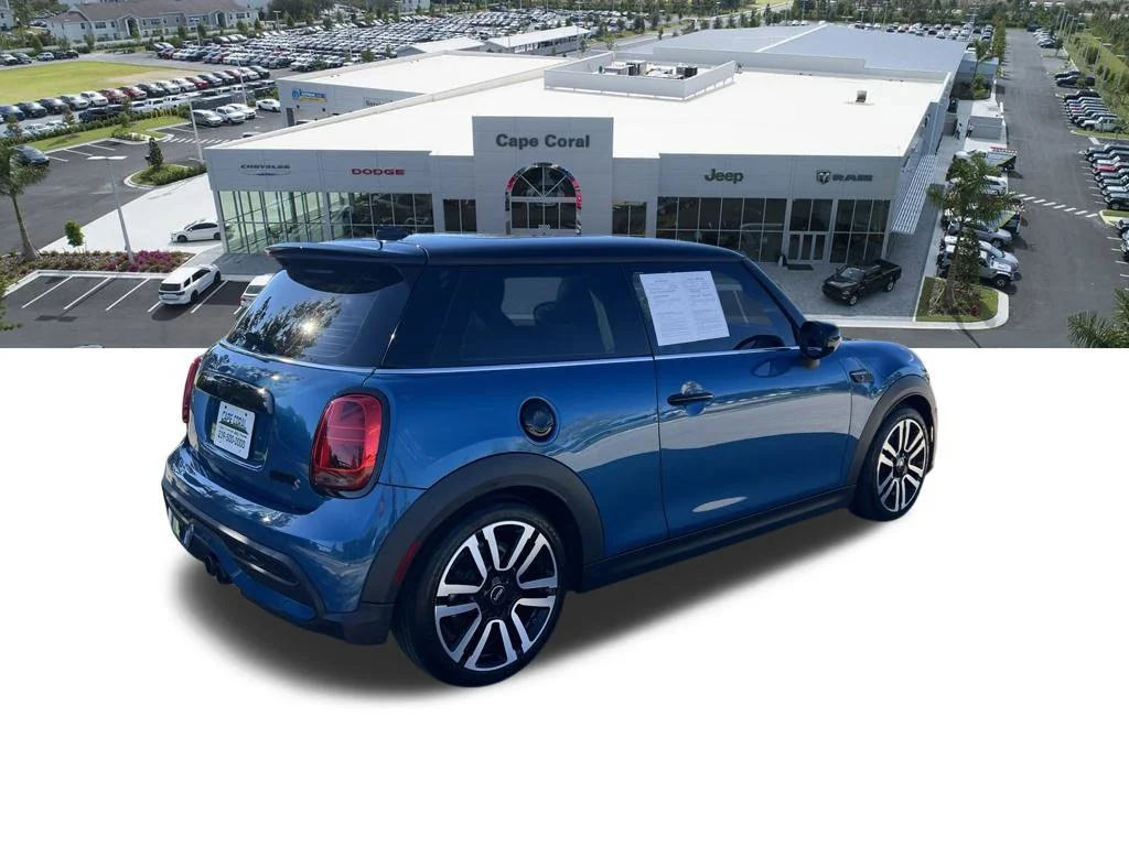 Used 2023 Blue MINI Base image 5