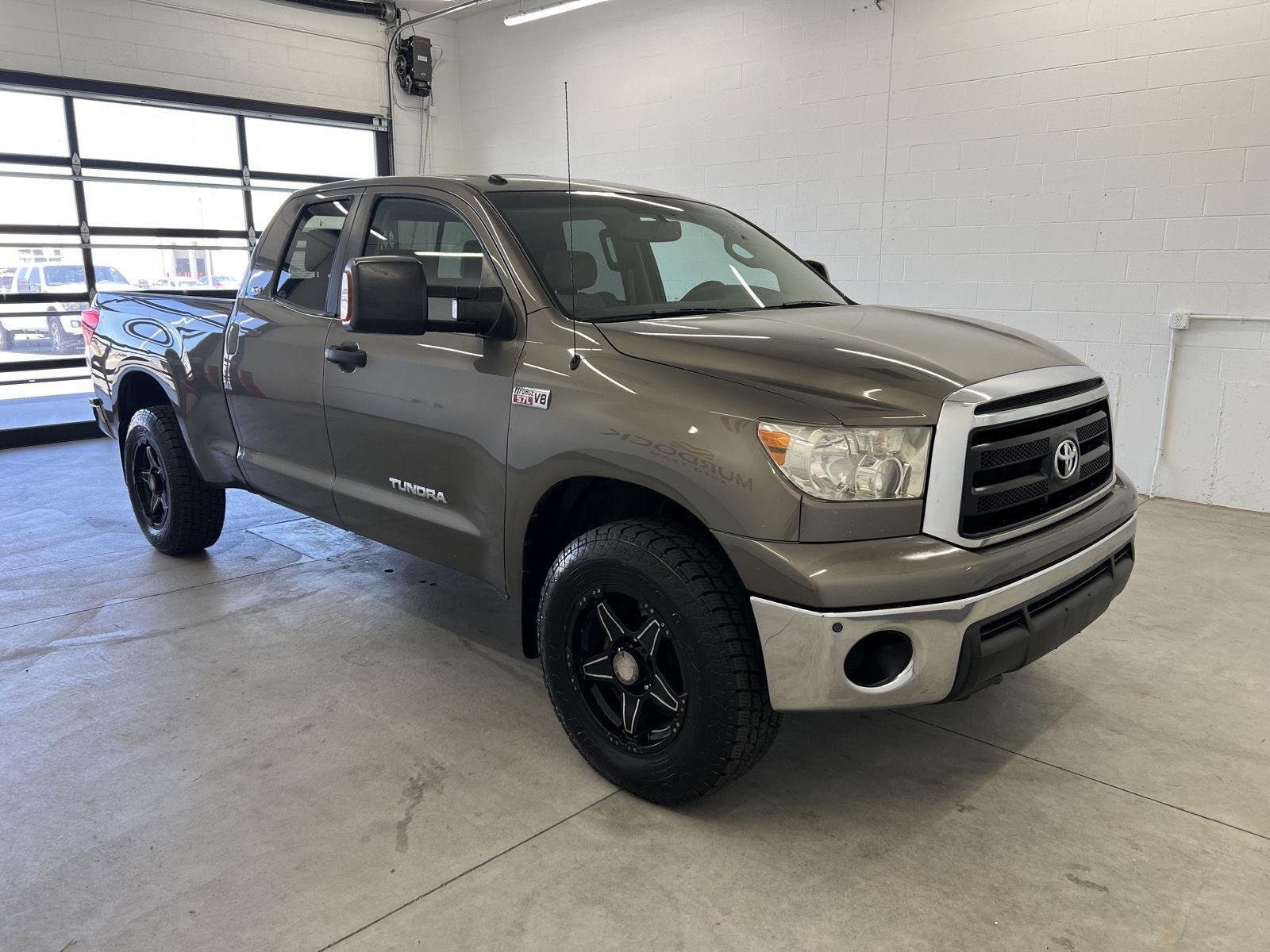 Used 2010 Pyrite Mica Toyota Grade image 5